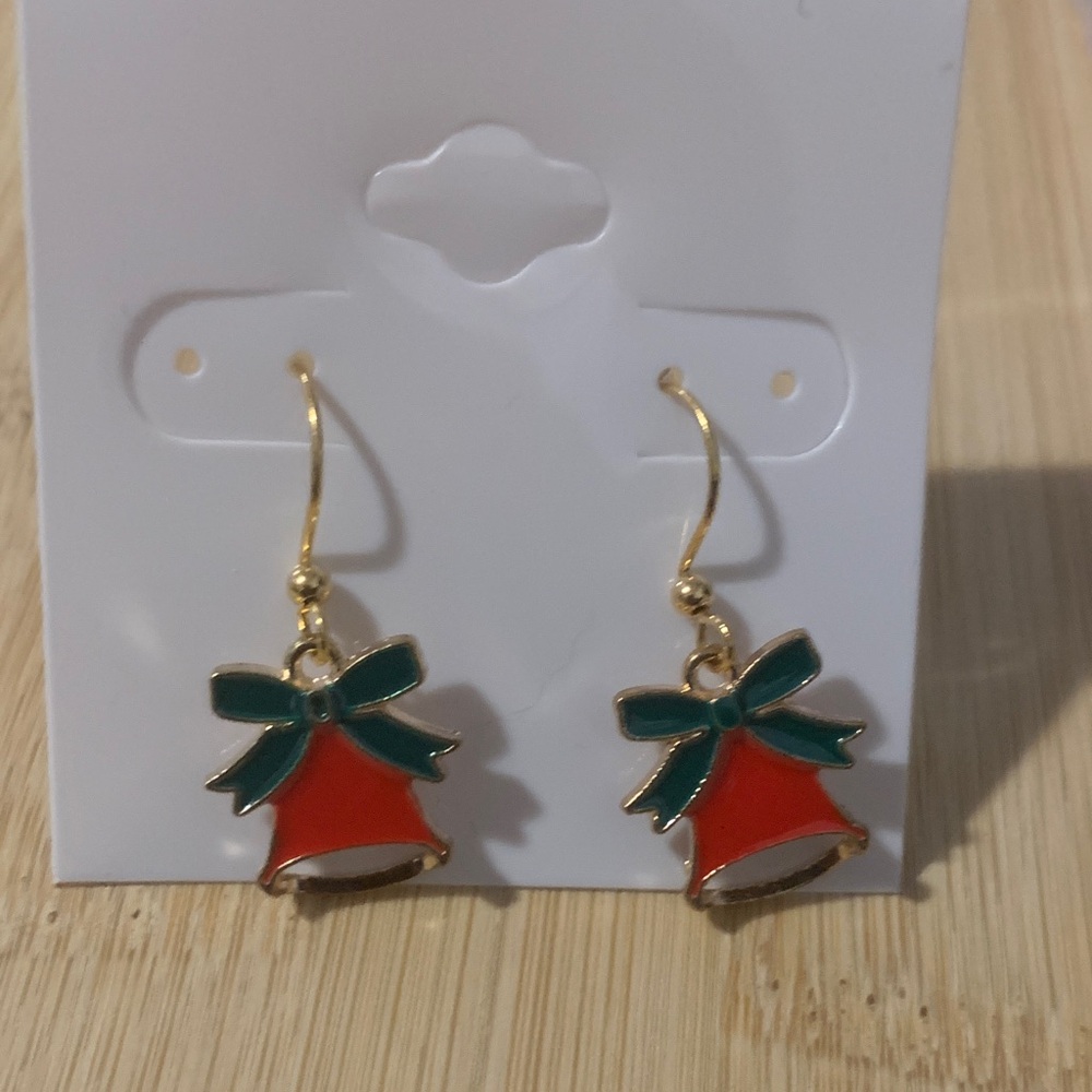 NWOT Festive Bell Earrings with Green Bows